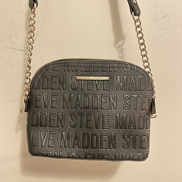 Steve Madden Handbags - Black Steve Madden crossbody bag